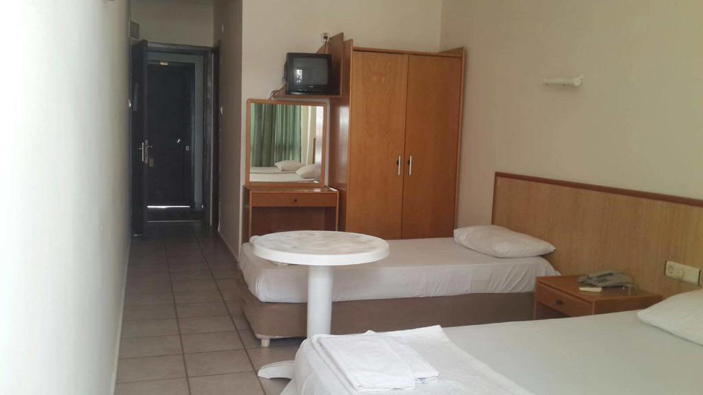 Guevenir Hotel Okurcalar Ruang foto